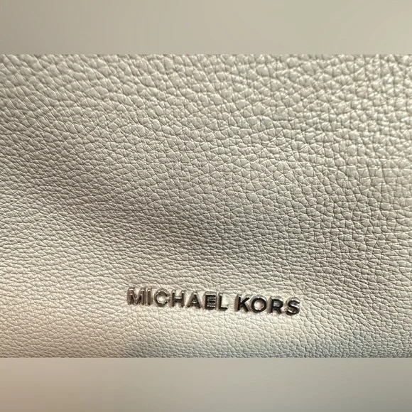 Michael Kors Large Pearl Gray Leather Double Chain Handle Shoulder Bag - Picture 10 of 16